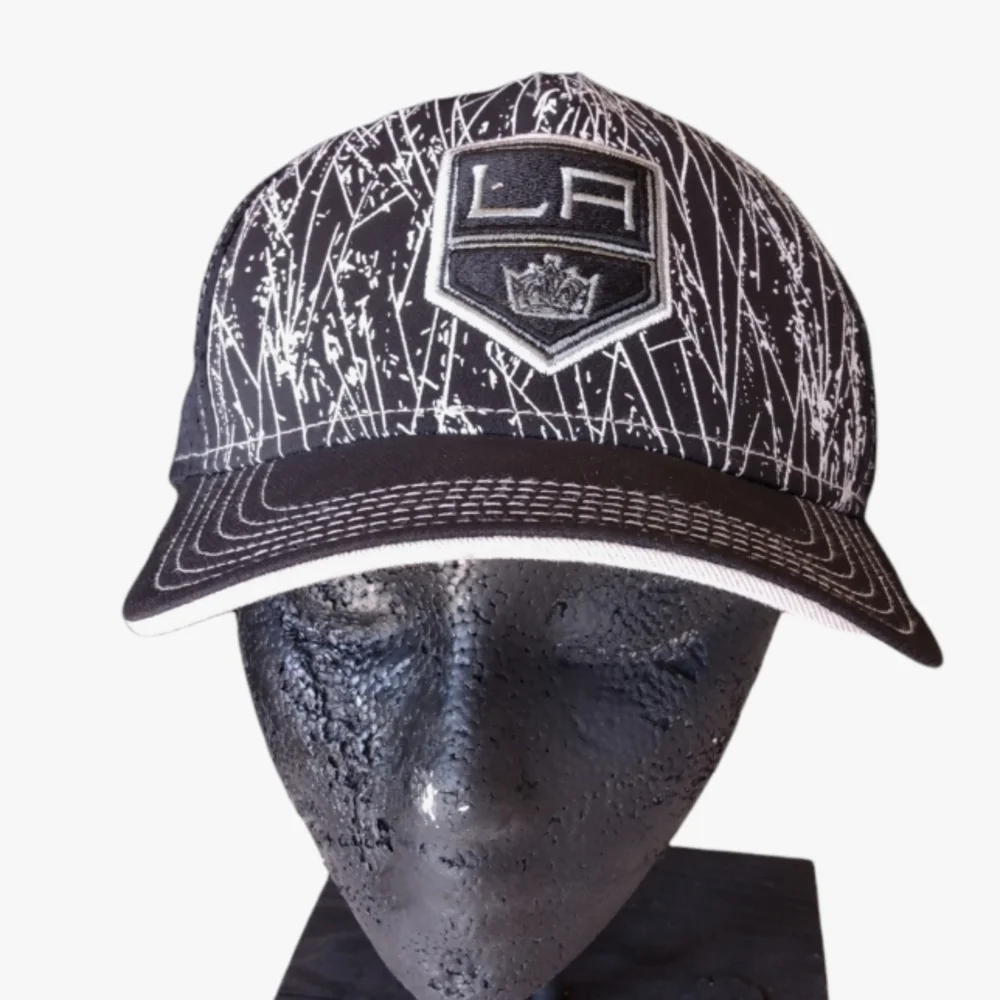 Child NHL cap Youth size
